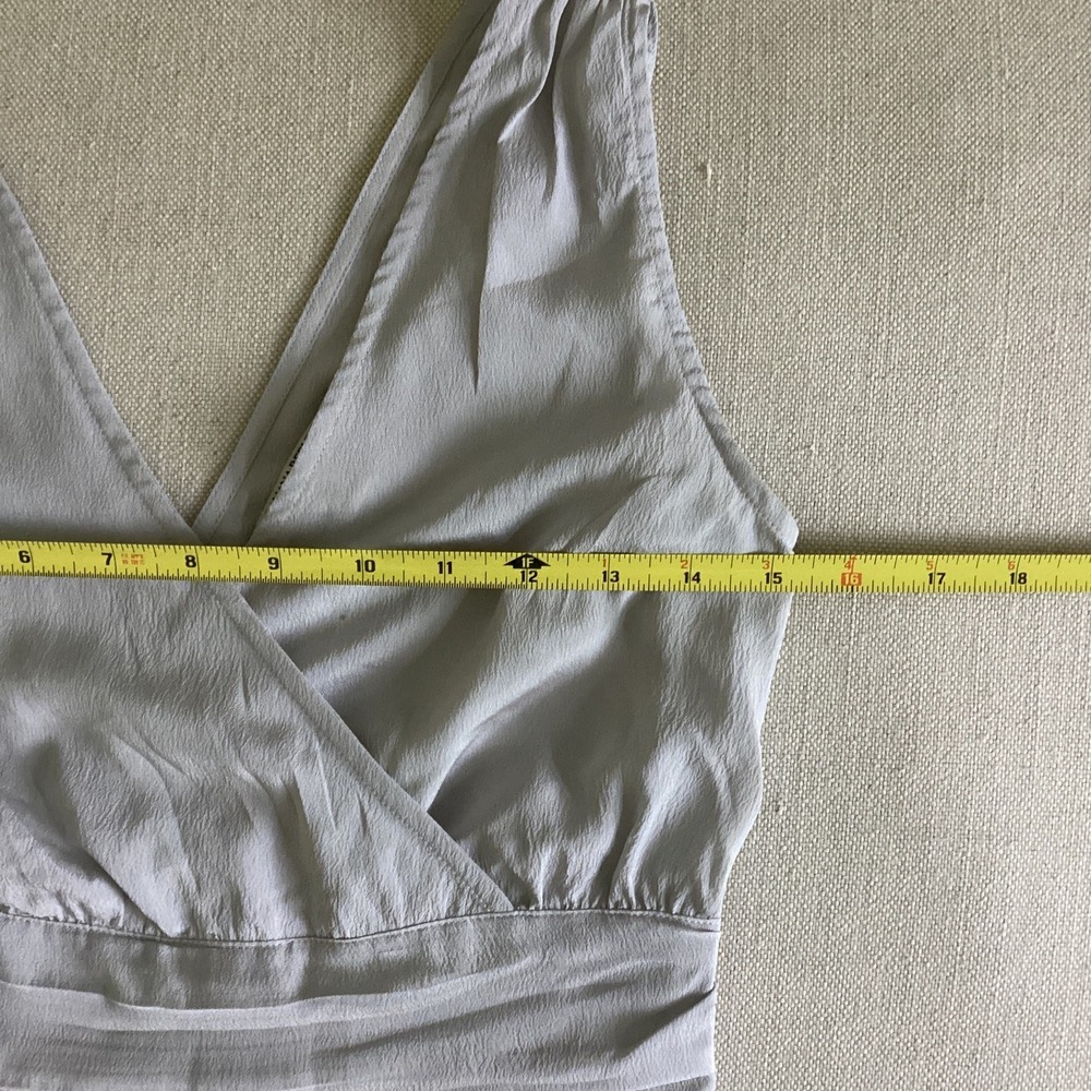 Banana Republic Cami Womens 4 Petite Gray Crepe Crossover Romance Feminine - Picture 3 of 6